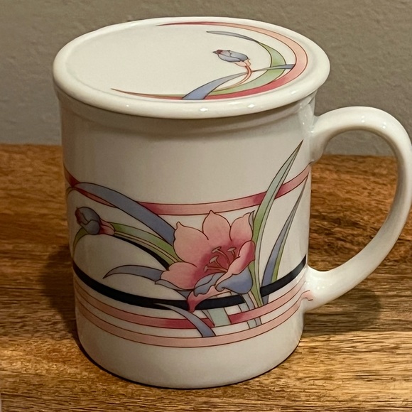 VTG The Toscany Collection Japan Porcelain Mug W/Lid Floral Tea Cup 2 available - Picture 3 of 7